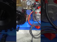 Χειρωνακτική πλεγμένη Crimper μανικών μπαταριών πτυχώνοντας μηχανή 651mm σωλήνων μανικών Drive υδραυλική