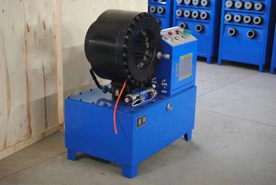 Υδραυλικό 4 ίντσες 4-102 mm 4 στρώματα σωλήνα Μεγάλο μέγεθος Βιομηχανικό πλεγμένο σωλήνα Crimping Machine 4 kw Συμπυκνωμένη δομή