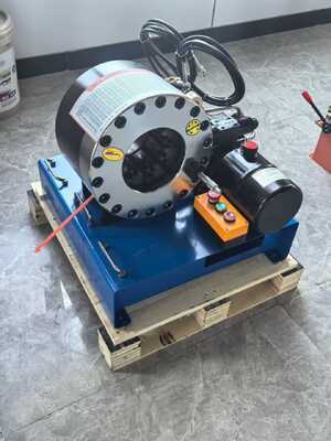 Καλή τιμή. 12V/24V Voltage Hydraulic Hose Crimping Machine For Car Loading With 600T Crimping Force And 10 Dies σε απευθείας σύνδεση